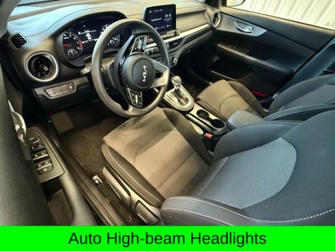 Used 2024 Kia Forte LXS image 8