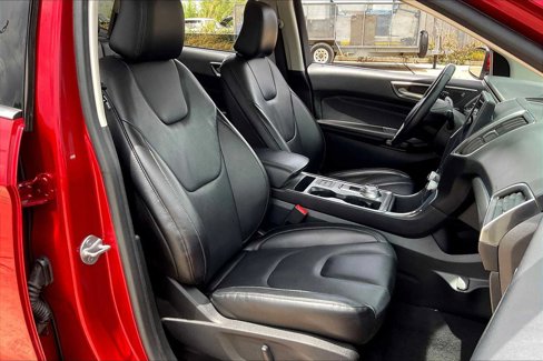 Used 2022 Ford Edge Titanium image 8