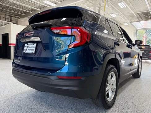 Used 2020 GMC Terrain SLE w/ LPO, Floor Liner Package image 2