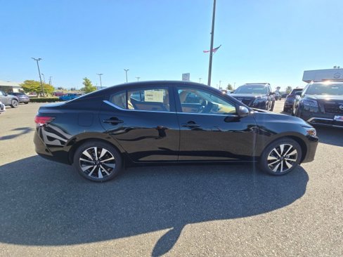 New 2025 Nissan Sentra SV w/ SV Premium Package image 3
