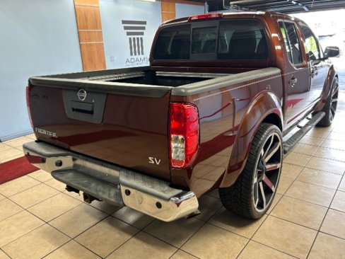 Used 2016 Nissan Frontier SV w/ SV Value Truck Package image 4