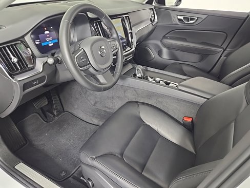 Certified 2025 Volvo S60 B5 Core image 15