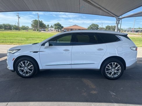 Used 2022 Buick Enclave Premium image 4