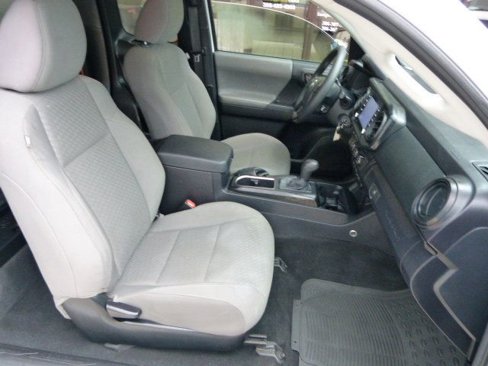 Used 2022 Toyota Tacoma SR image 26