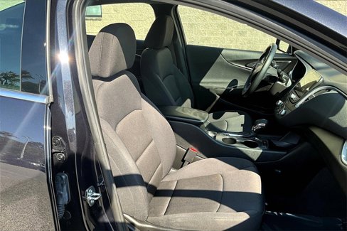 Used 2023 Chevrolet Malibu RS image 7