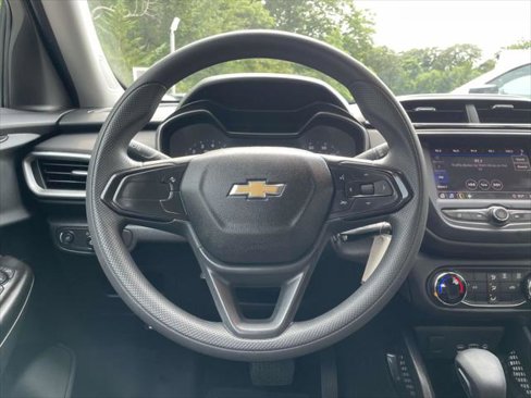 Used 2021 Chevrolet TrailBlazer LS image 17