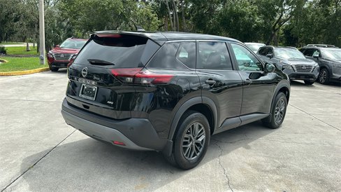Used 2023 Nissan Rogue S image 7