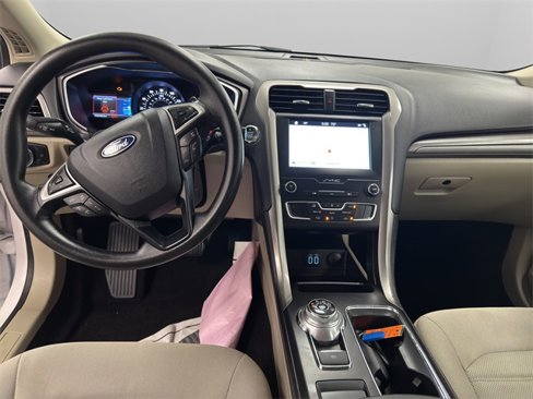 Used 2019 Ford Fusion SE image 14