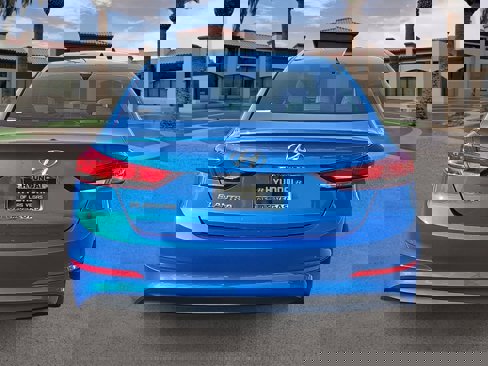 Used 2017 Hyundai Elantra SE image 7