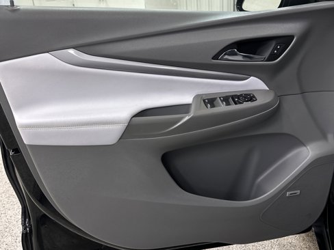 Used 2023 Chevrolet Bolt EUV Premier w/ Sun & Sound Package image 5