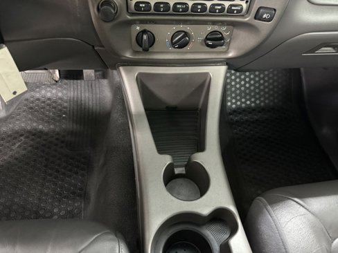Used 2001 Ford Explorer Sport Trac 4x4 image 19