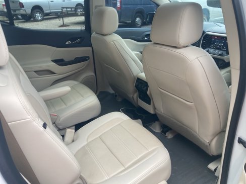 Used 2020 GMC Acadia Denali w/ Technology Package image 8