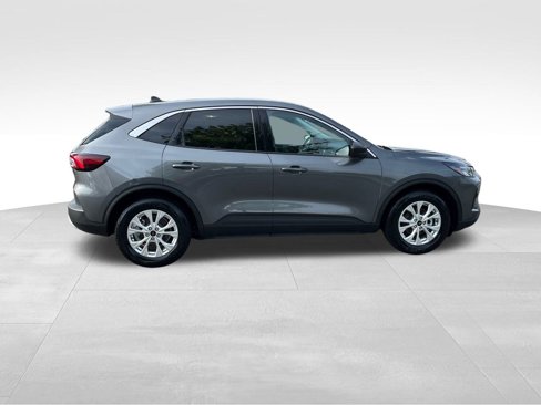 Used 2023 Ford Escape Active image 8