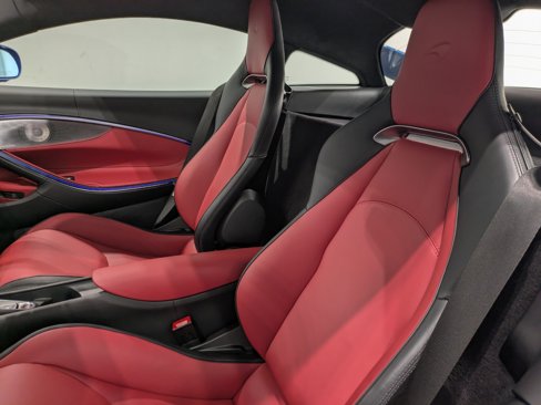 Used 2023 McLaren Artura image 8