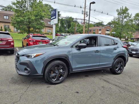 Used 2024 Subaru Crosstrek 2.0i image 3