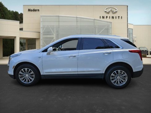Used 2018 Cadillac XT5 Luxury w/ Driver Awareness Package image 6