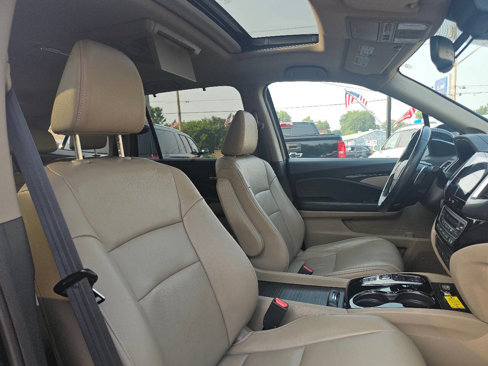 Used 2016 Honda Pilot Touring image 27
