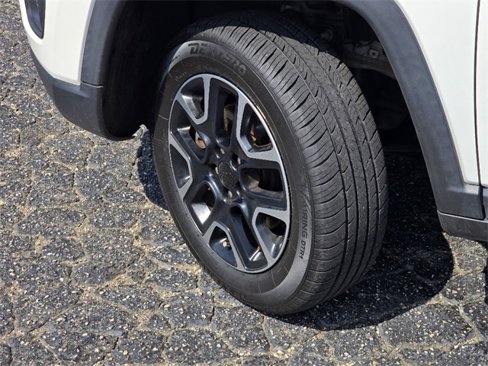 Used 2019 Jeep Compass Trailhawk image 27