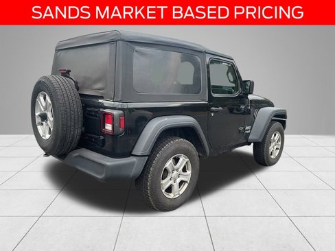 Used 2020 Jeep Wrangler Sport image 4