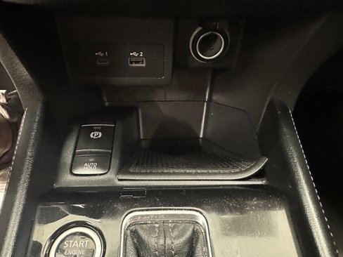 Used 2021 Nissan Kicks SV image 24
