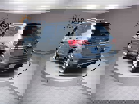 Used 2018 Volkswagen Atlas SE image 4