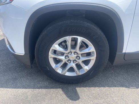 Used 2018 Chevrolet Traverse LT image 10