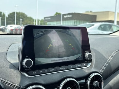 Used 2022 Nissan Sentra SV image 18
