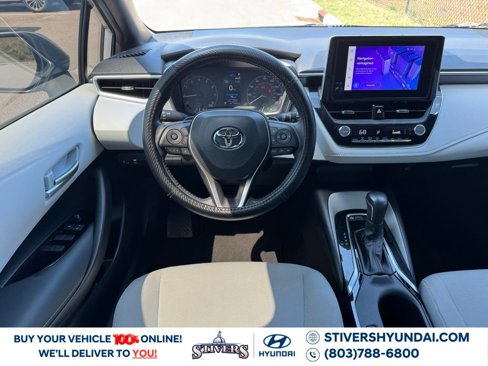 Used 2023 Toyota Corolla SE image 2