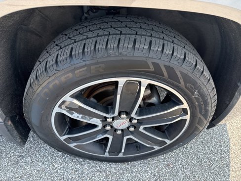 Used 2019 GMC Acadia Denali w/ LPO, Floor Liner Package image 8