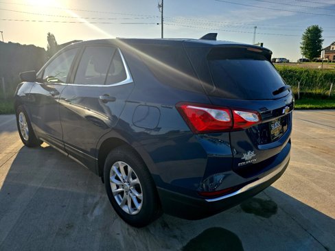 Used 2021 Chevrolet Equinox LT image 3