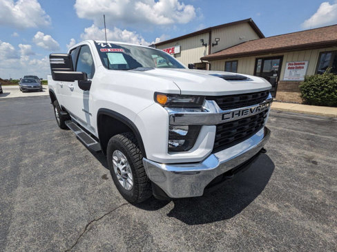 Used 2021 Chevrolet Silverado 2500 LT image 2