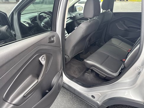 Used 2016 Ford Escape S image 10