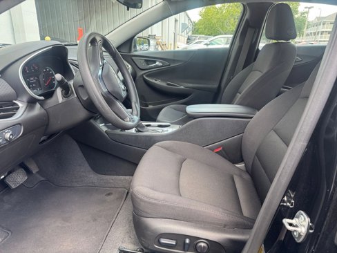 Used 2024 Chevrolet Malibu LT image 27