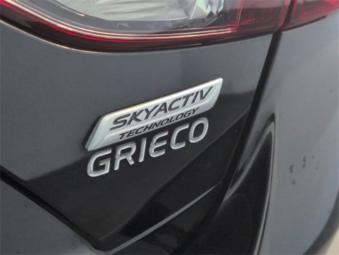 Used 2018 MAZDA MAZDA3 Grand Touring image 13
