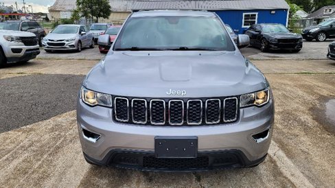 Used 2017 Jeep Grand Cherokee Laredo image 7