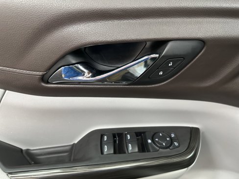 Used 2019 GMC Acadia SLT image 19