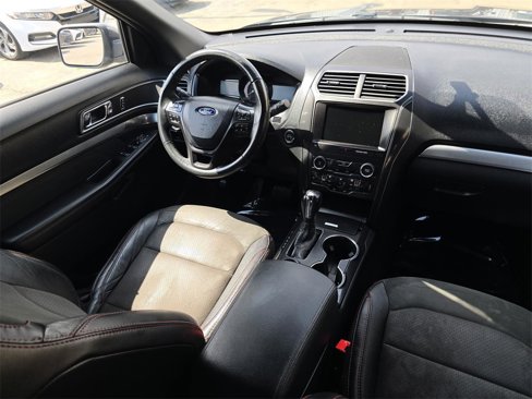 Used 2019 Ford Explorer XLT w/ Equipment Group 202A image 27