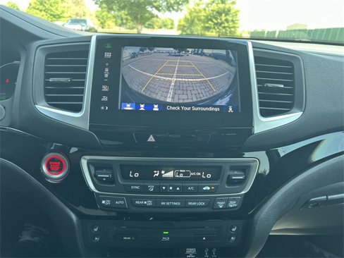 Used 2016 Honda Pilot Touring image 31