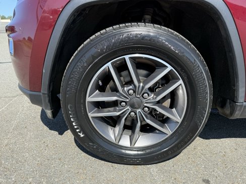 Used 2020 Jeep Grand Cherokee Limited image 11
