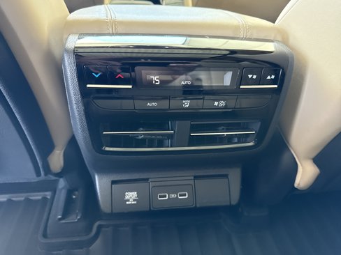 Used 2022 Acura MDX FWD w/ Technology Package image 22