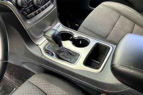 Used 2018 Jeep Grand Cherokee Laredo image 14