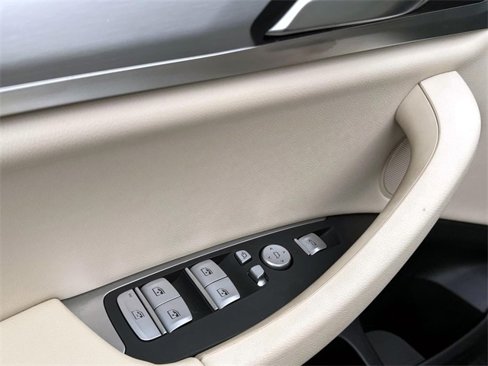 Used 2023 BMW X3 sDrive30i image 16