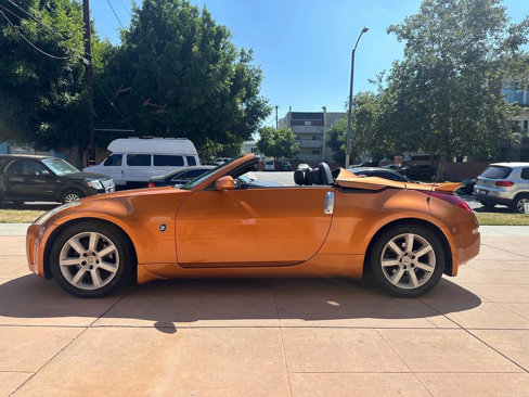 Used 2005 Nissan 350Z Touring image 11