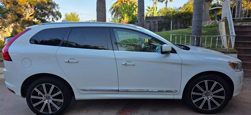 Used 2016 Volvo XC60 T5 Platinum image 6
