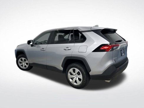 Used 2023 Toyota RAV4 LE image 3