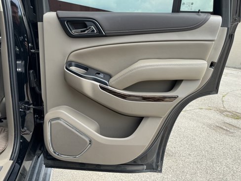 Used 2019 GMC Yukon SLT w/ Premium Edition image 15