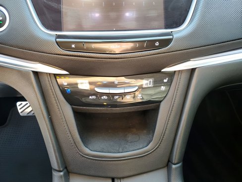Used 2017 Cadillac XT5 Premium Luxury image 39