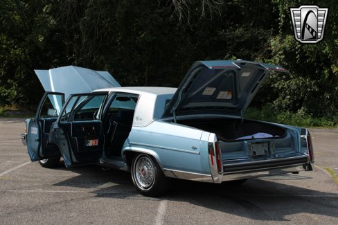 Used 1987 Cadillac Brougham image 7