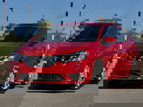 Used 2018 Nissan Sentra SV image 1