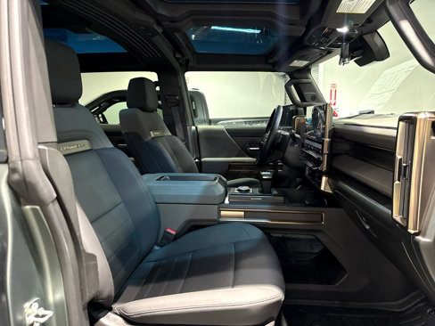 Used 2024 GMC Hummer EV 3X w/ LPO, Illumination Package image 29